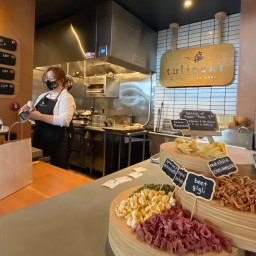 Tulipani, Sawmill Market, ABQ