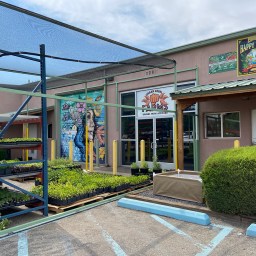 Urban Rebel Farms, Santa Fe